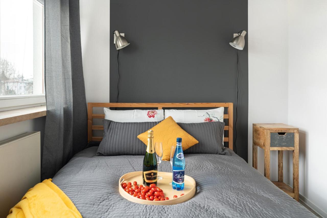 Superapart Wilanowska Apt 20 "Pet-Friendly 1Br Home With Patio Варшава Экстерьер фото